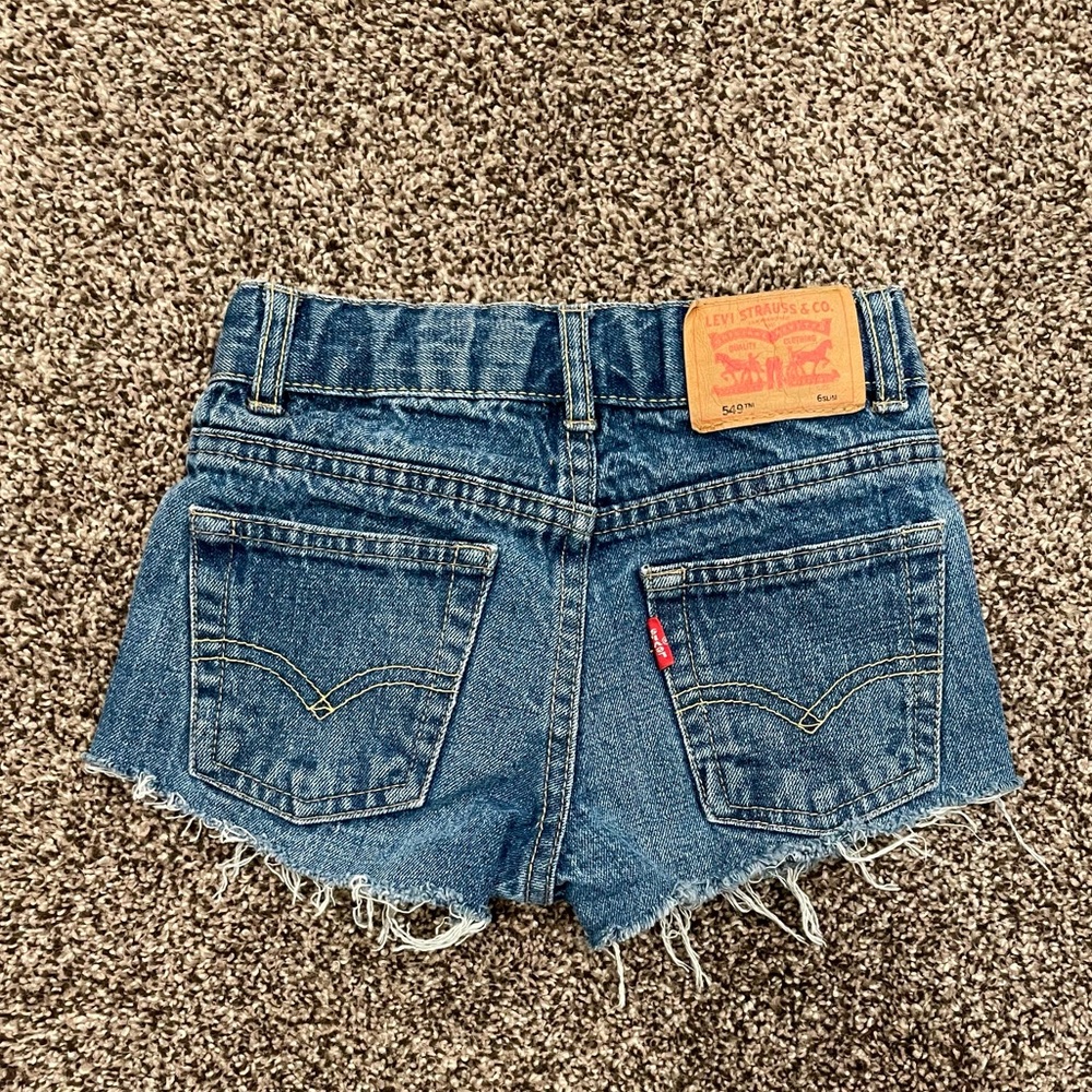 Levi’s cutoff shorts